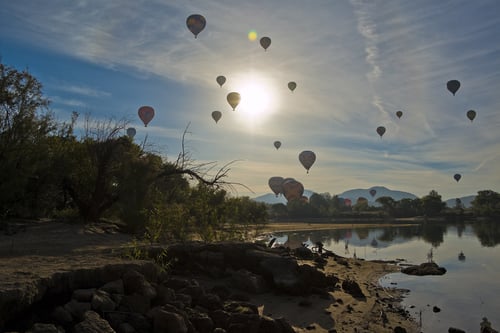 hot-air-balloon-1443343_1920